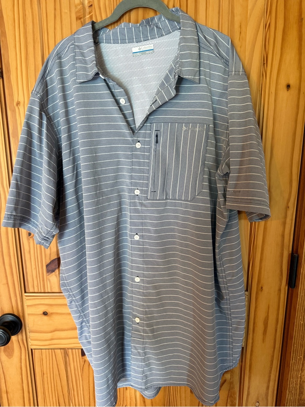 Columbia Gray-Blue Striped Short-Sleeve Button-Down Shirt